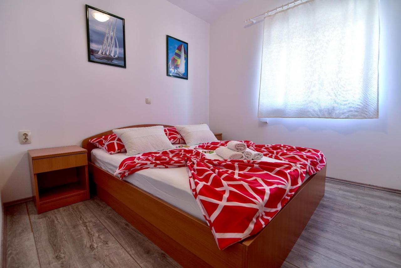 Apartmani Luna Vir Extérieur photo